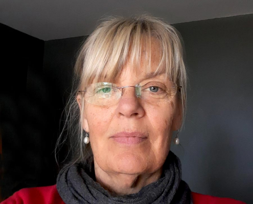 Yara Hartkoorn, Level 2 QHHT Practitioner in the Forest of Dean